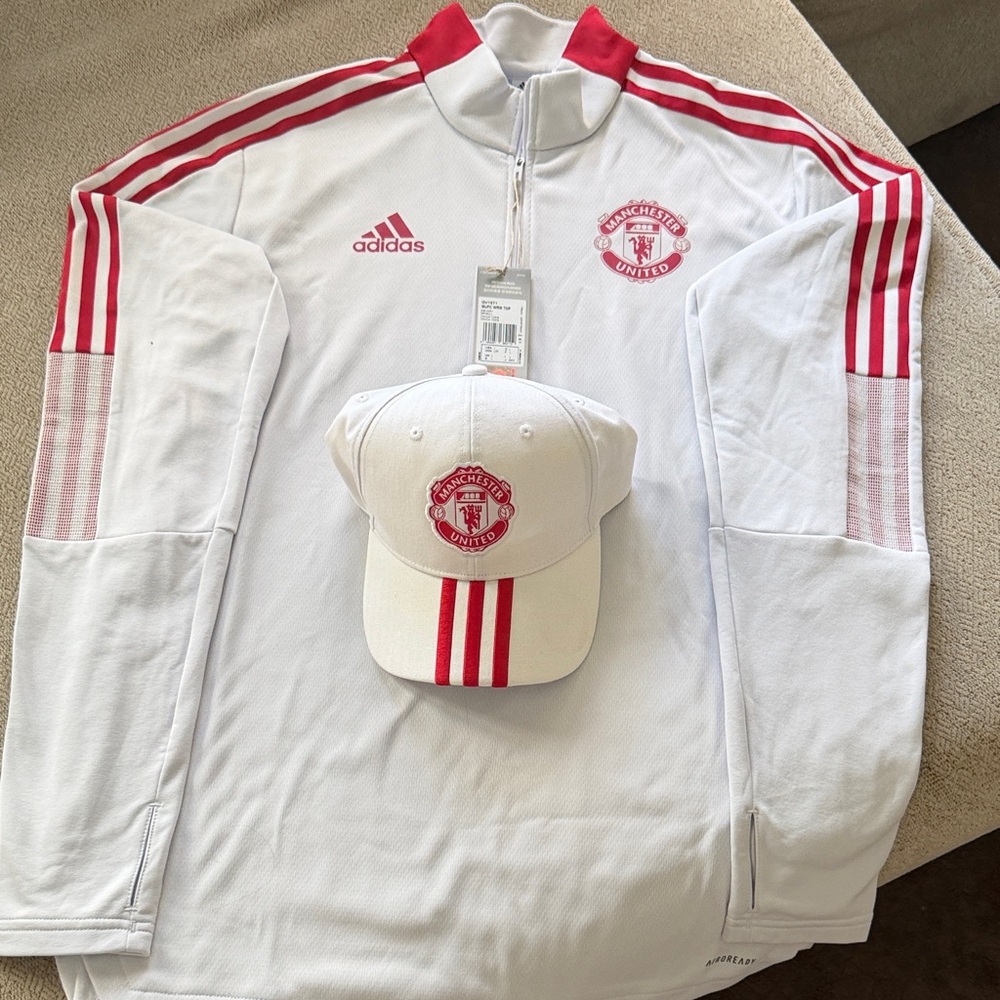 Manchester United Adidas White and Red warming Jacket and Cap Set